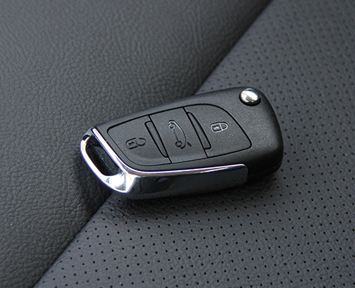 配汽车钥匙 配汽车钥匙